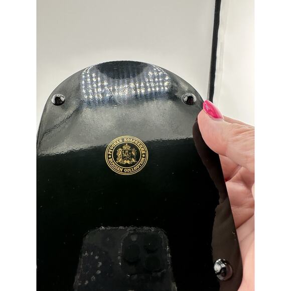 Russian Orthodox Icon Lacquer Box Fedoskino Lady of Vladimir (Madonna and Child) - Picture 6 of 9